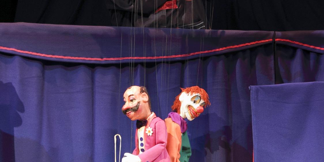 The DaSilva Circus Troupe by Noisy Oyster Ards Puppet Festival